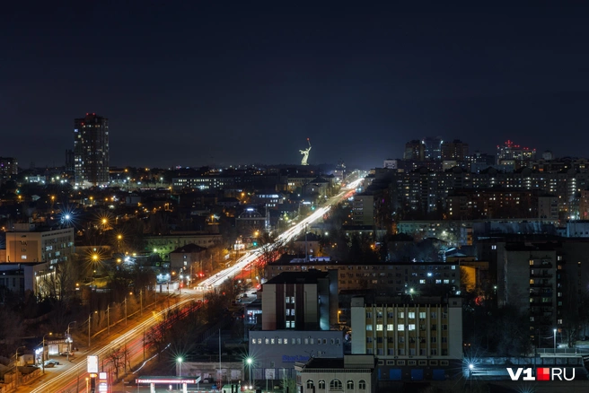 Отойдите от окон | Источник: Алексей Волхонский / V1.RU