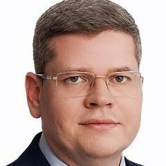 <p>Максим Онищенко</p>