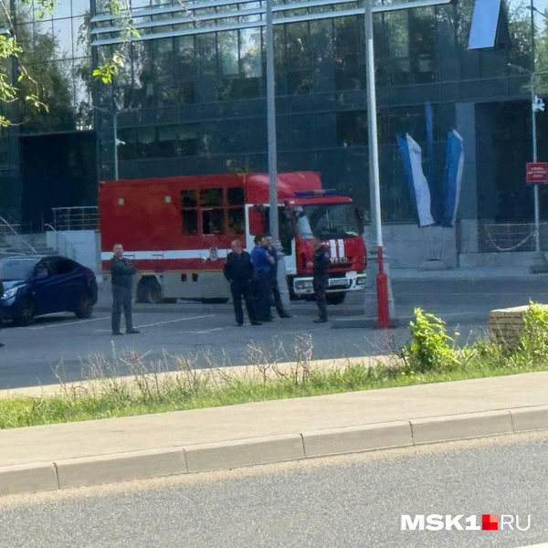 На месте дежурят разные службы | Источник: MSK1.RU