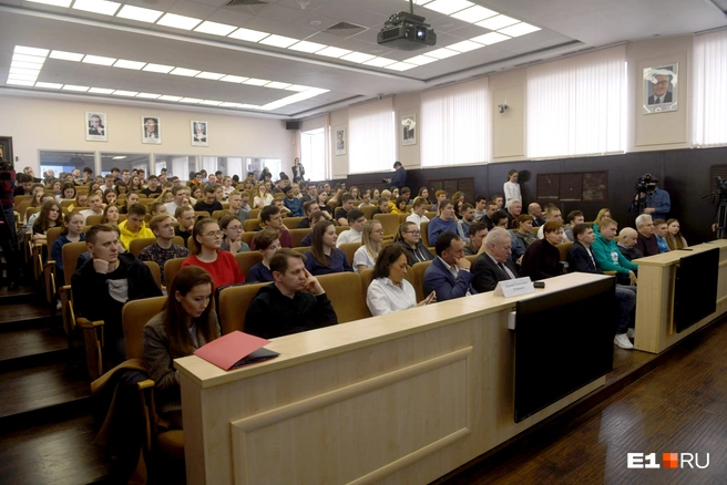Кстати, иностранцы вовсе не занимают все бюджетные места. Большинство из них платят за свое обучение | Источник: Артем Устюжанин / E1.RU