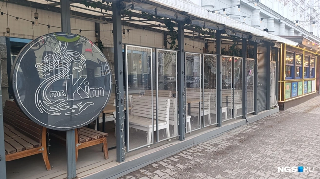 Начали закрываться рестораны и на улице Ленина | Источник: Стас Соколов / NGS.RU