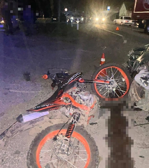 Подросток на питбайке врезался в автомобиль в Будённовском округе | Источник: Госавтоинспекция Ставропольского края