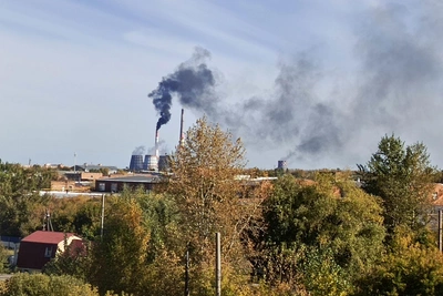 Омичу стало плохо из-за выбросов в городе