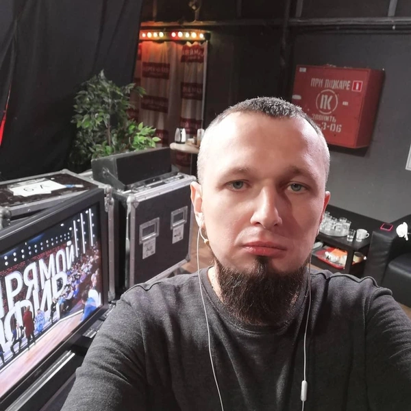 Иван Фадеев не принимал решений о похоронах Влада