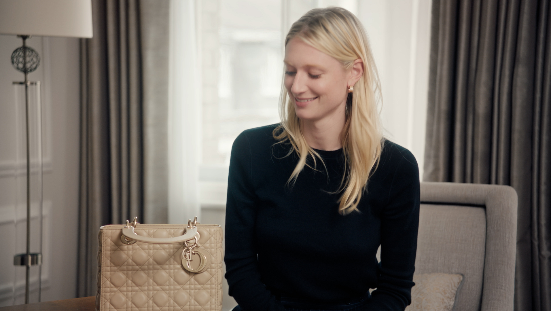 What's inside Elizabeth Debicki's Lady Dior bag? - Episode 13 