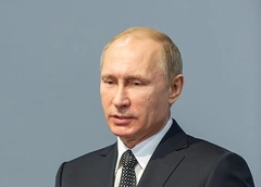 Владимиру Путину – 67: самые необычные подарки, которые дарили президенту