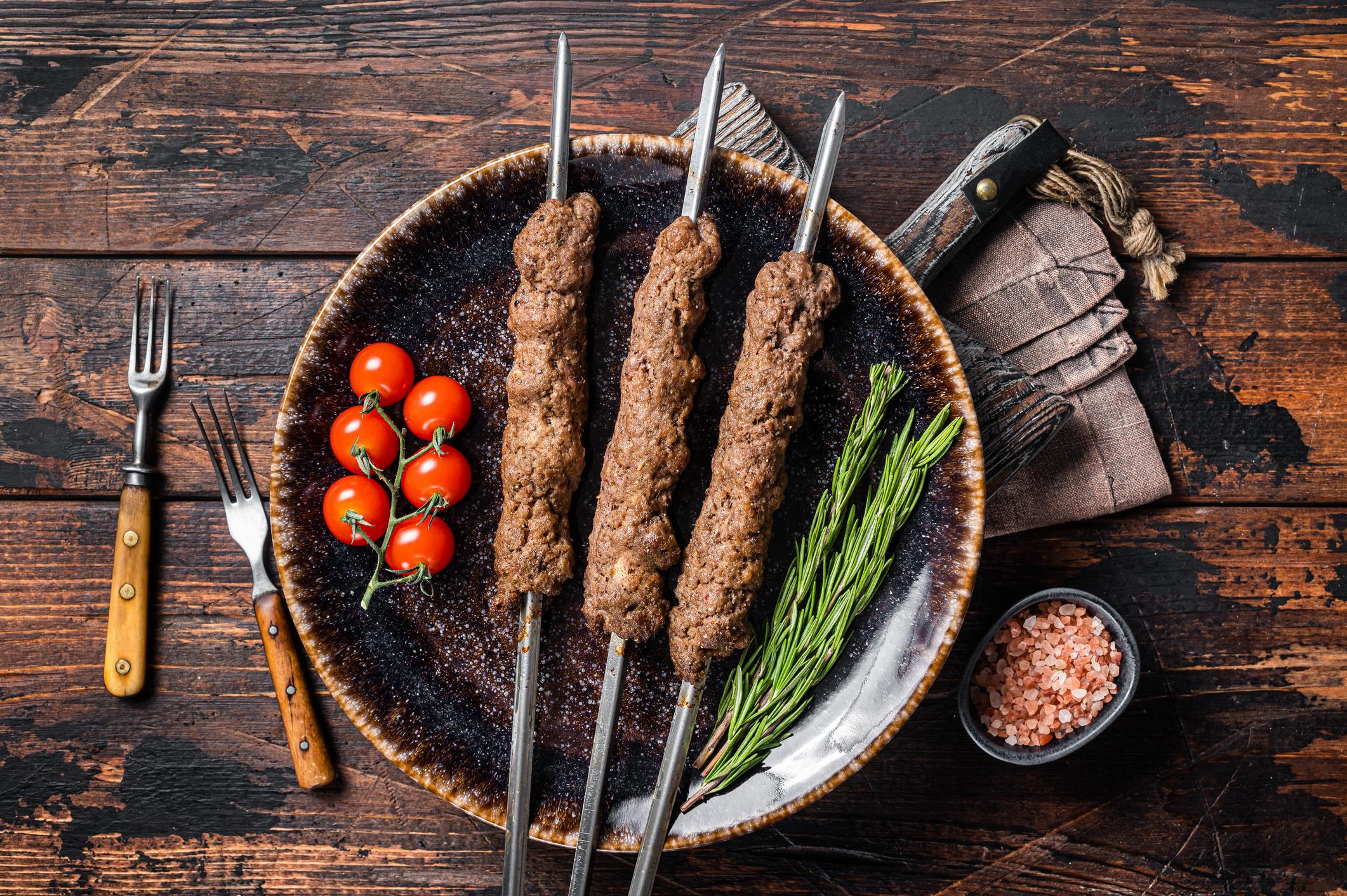 Вместо шашлыка. Рецепт турецкого блюда адана-кебаб