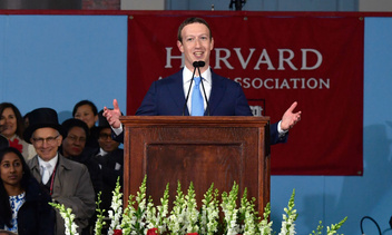 7 цитат из потрясающей речи Цукерберга на выпускном в Гарварде