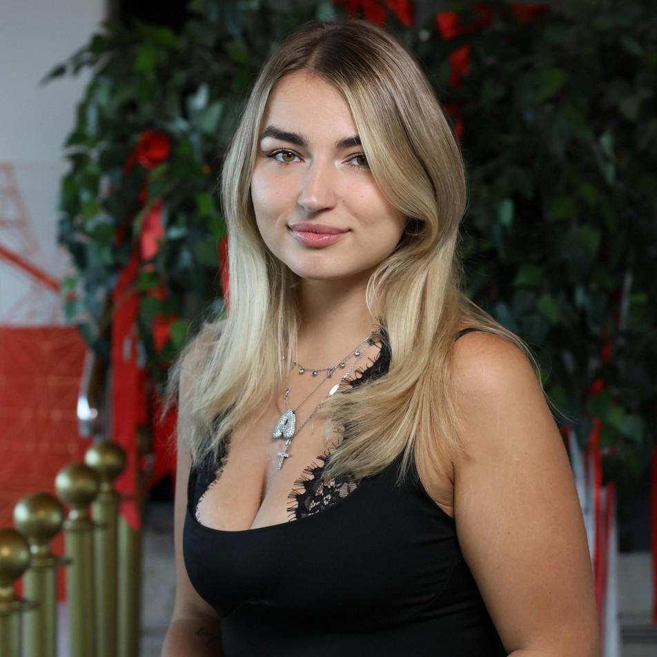 <p>Арина Киселёва</p>