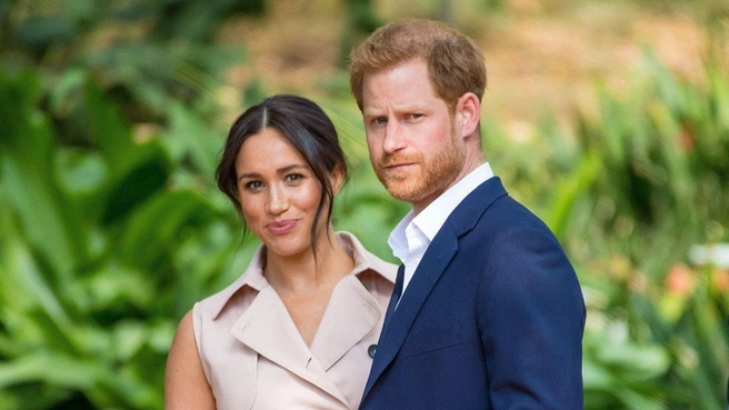 The Sussexes are eyeballing a newer-money area of the Cotswolds that«s still »incredibly expensive.« | Источник: MEGA