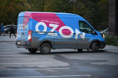 Ozon отключил постоплату в 38 регионах после атак на склады