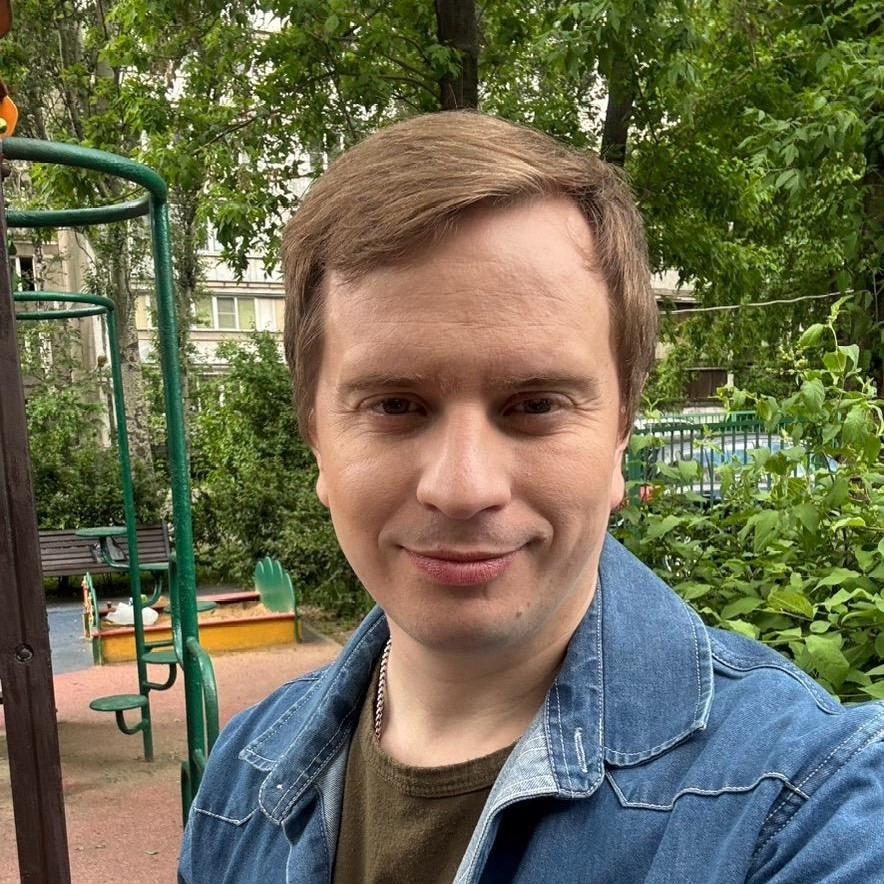<p>Артем Клубов</p>