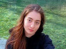 «Сын обнял и сказал, что так бывает»: мама исчезнувшей 13 дней назад Анны Цорматовой о проигранном бое дочери