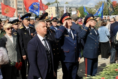 В Кирове открыли мемориал «Аллея Славы» в память о погибших бойцах