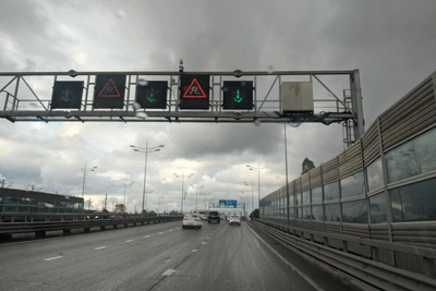 В Сочи из-за паводка на реке Херота просят переместить машины