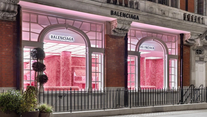 Pop-up бутик Balenciaga в Лондоне