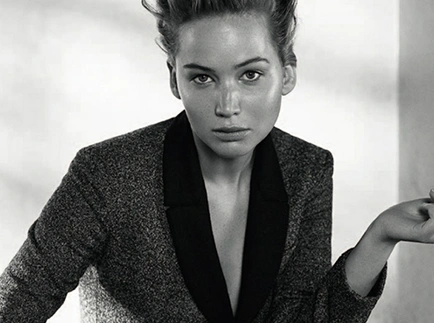 Дженнифер Лоуренс в новой фотосессии для Dior Magazine