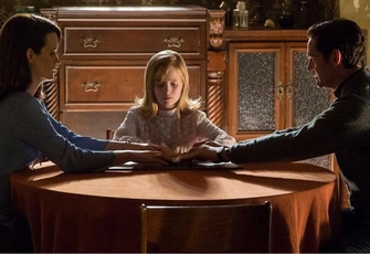 Спиритические сеансы: кто и зачем общается с бывшими и умершими в ChatGPT — психолог бьет тревогу