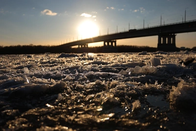 Ледоход на Иртыше: весенние кадры с омской набережной