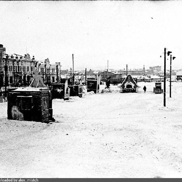 А это новогодний городок в сквере имени Дзержинского | Источник: М. Горохов / Pastvu.com