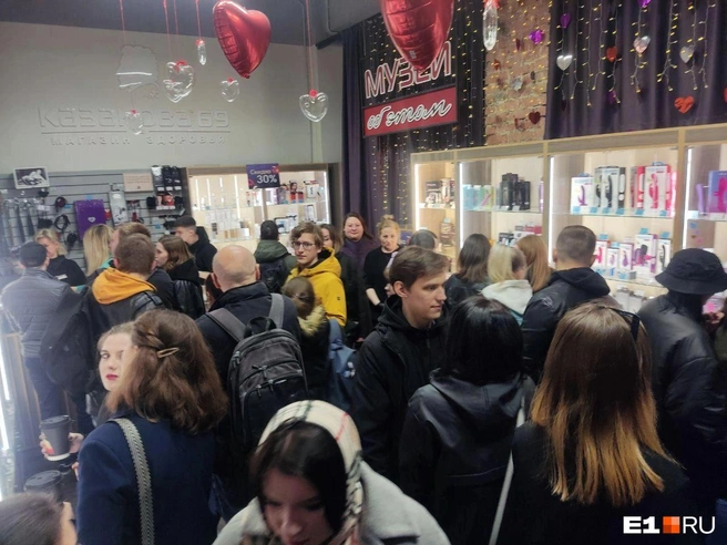 Обычно желающих попасть в музей всегда много | Источник: читатель E1.RU