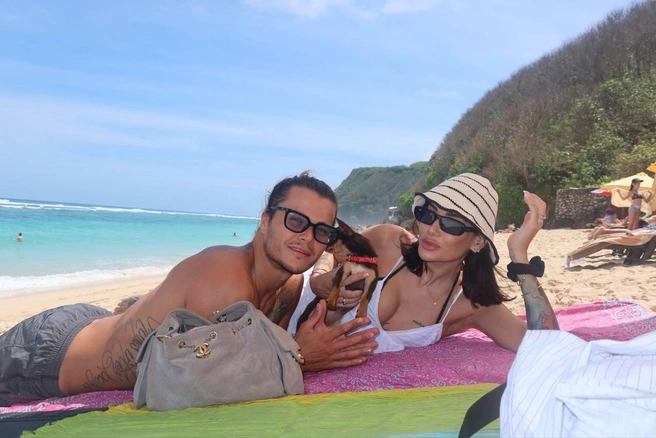 Пара живет на Бали | Источник: AIZA-LILUNA / T.me