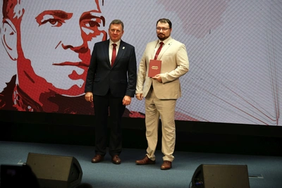 Новосельцев поздравил выпускников «Герои земли Калужской»
