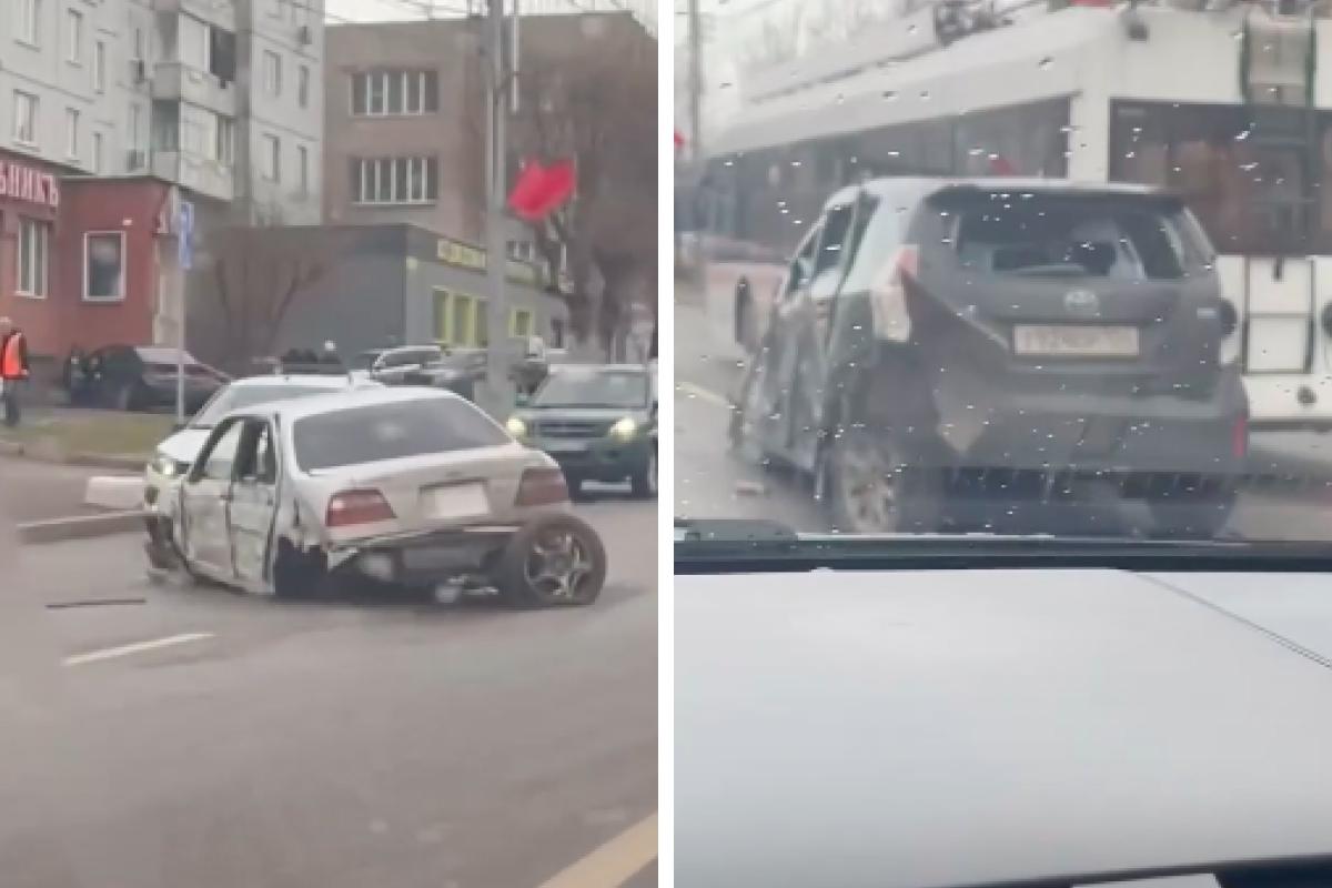 На Высотной в Красноярске водитель «Ниссана» влетел в «Приус», а тот — в  троллейбус - 4 мая 2024 - НГС24.ру