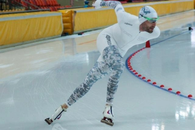 Конькобежец Александр Румянцев стал серебряным призером чемпионата России | 29.ru