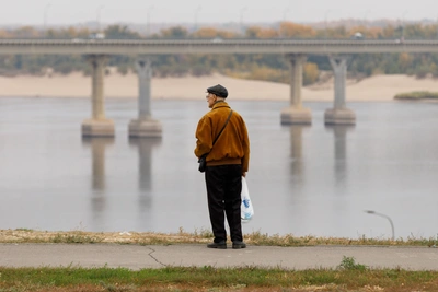 Полмиллиарда рублей освоят на ремонт набережной у танцующего моста