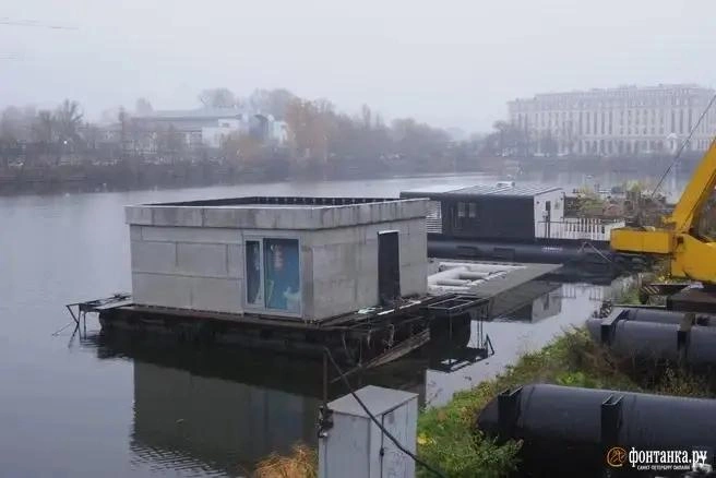 Галерная гавань с хаусботами | Источник: Сергей Николаев / FONTANKA.RU