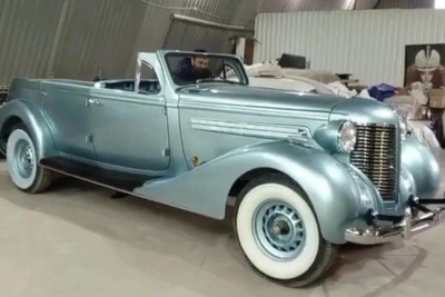 Советский кабриолет ЗиС-102 выставлен на продажу за 160 миллионов