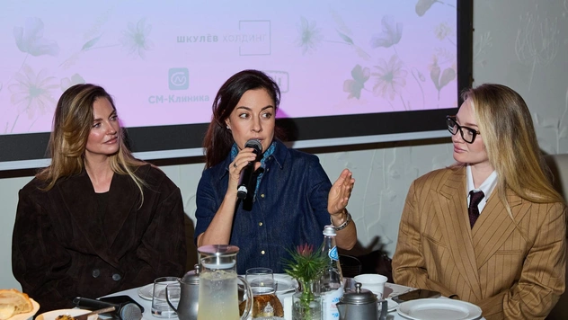 Александра Савельева, Мария Зайцева, Александра Морозова и другие звездные родители посетили дискуссию «Я — мама!»