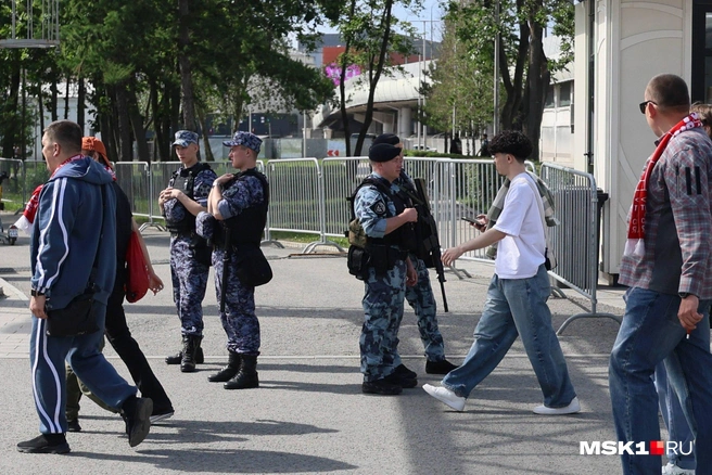 Силовики охраняют порядок | Источник: Артём Устюжанин / MSK1.RU
