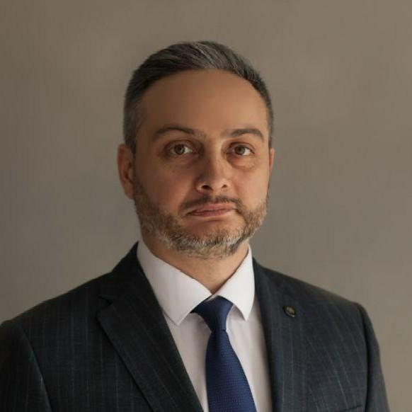 <p>Роман Рахматулин</p>