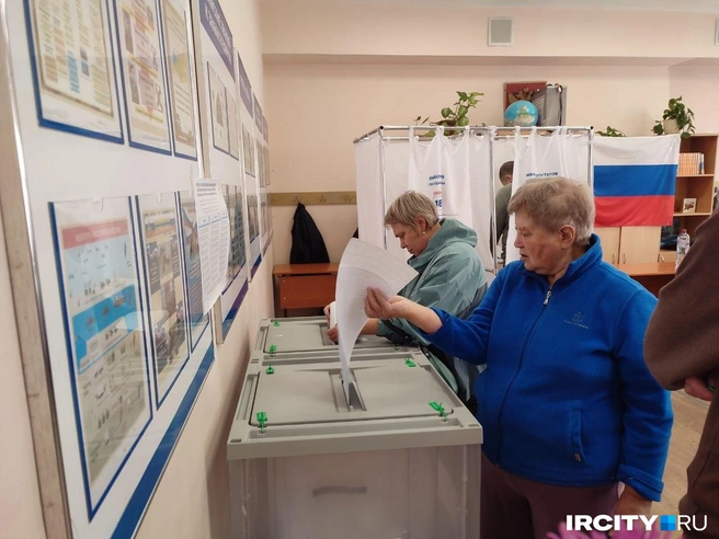 В Иркутской области к полудню третьего дня выборов проголосовали более 490 тысяч человек | Источник: Ксения Власова / «ИрСити»