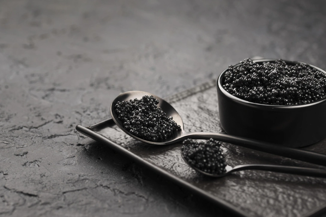 Икра престолов: что нужно знать о премиальной линейке Royal Caviar от Natura Siberica | marieclaire.ru