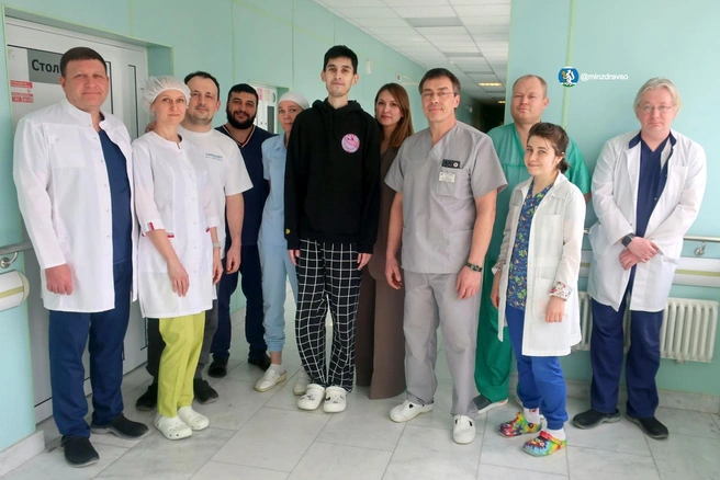Пациент и медики | Источник: свердловский Минздрав
