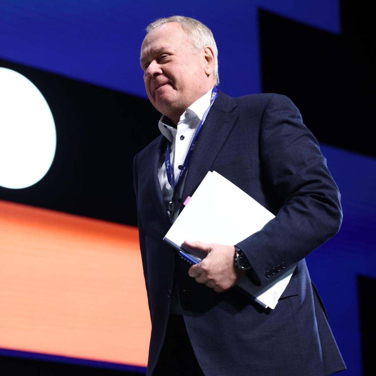 <p>Андрей Костин</p>