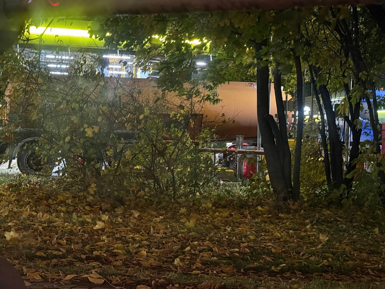 Либо дизель, либо очереди. На заправках Москвы внезапно пропал бензин