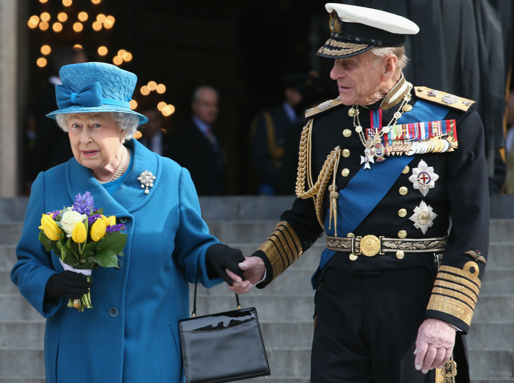 Особая традиция: какой сюрприз принц Филипп готовил Королеве на каждый ее день рождения | marieclaire.ru