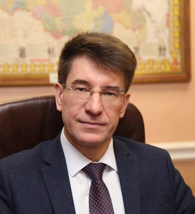 Говорят, в одном из министерств были поражены тем, что Сергей Васильевич благодарит сотрудников за работу. Говорит: «Спасибо»  | Источник: www.samregion.ru 