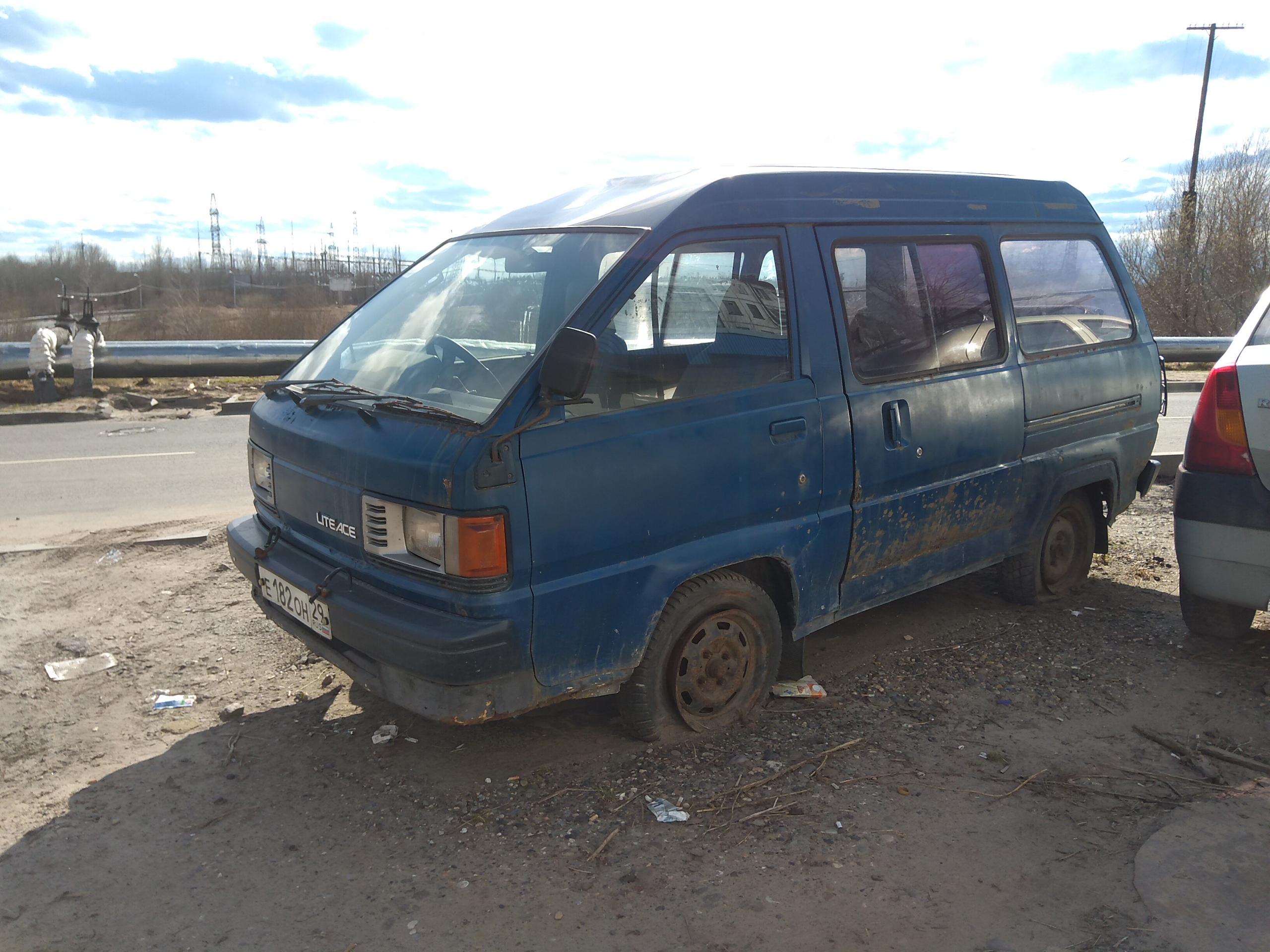 Брошенный автомобиль во дворе: что делать и куда жаловаться в Архангельске  - 12 мая 2020 - 29.ру