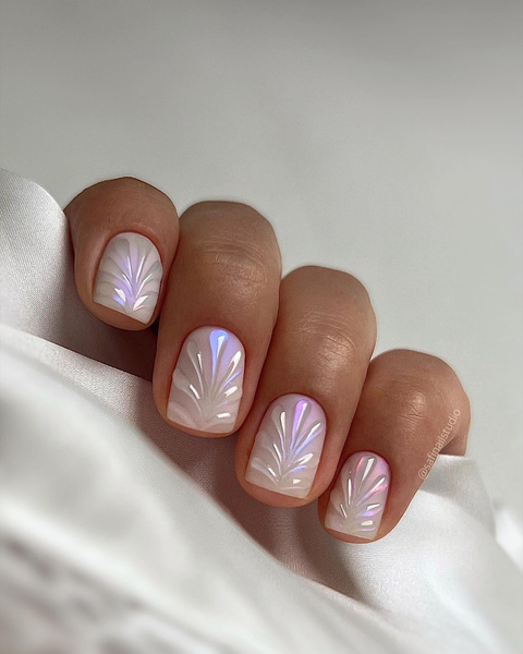 Красивый дизайн ногтей с цветами