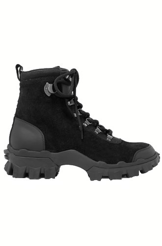 Ботинки MonclerЦена: 39 700 руб.
Где купить: store.moncler.com