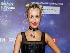«Сожги свои ужасные лодочки, Клава Кока»: худшие и лучшие образы «Новой волны»