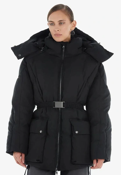 Теплые и стильные: 20 пуховиков от российских дизайнеров