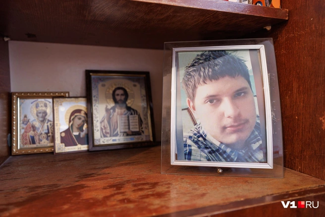 Со слов Нины, поиск Антона — единственное, что заставляет ее просыпаться по утрам | Источник: Алексей Волхонский / V1.RU