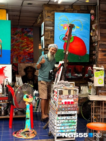 Местные реагируют на камеру с улыбкой и даже позируют | Источник: Тамара Башаева / NGS55.RU