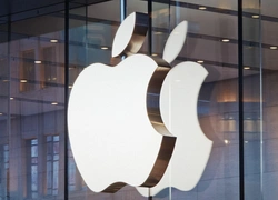 Как будет выглядеть первый складной iPhone